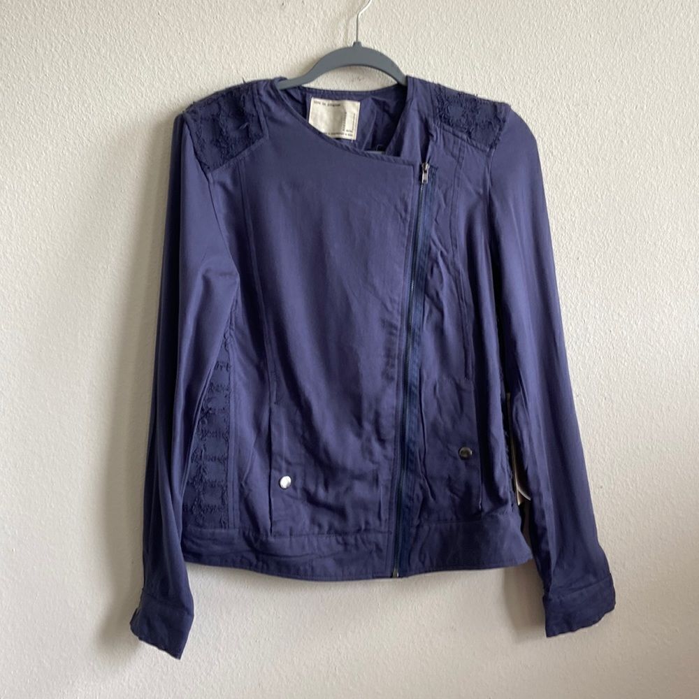 Life in Progress NWT size Small it’s a petroleum blue color zipper jacket